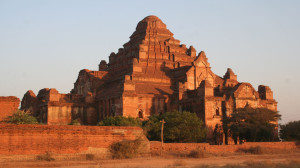 Myanmar motorcycle tours - Bagan 